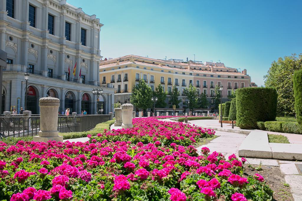 Hostal Central Palace Madrid Exterior photo